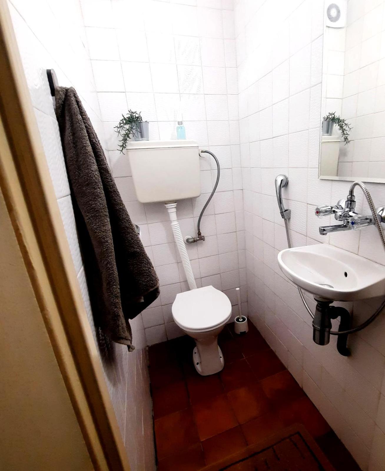 Spacious 3 Bedroom Apartment, Close To Metro Station Sofia Esterno foto